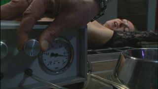 Der schwarze Dorn - Demütigung in der Heilanstalt 2 Fisting-0