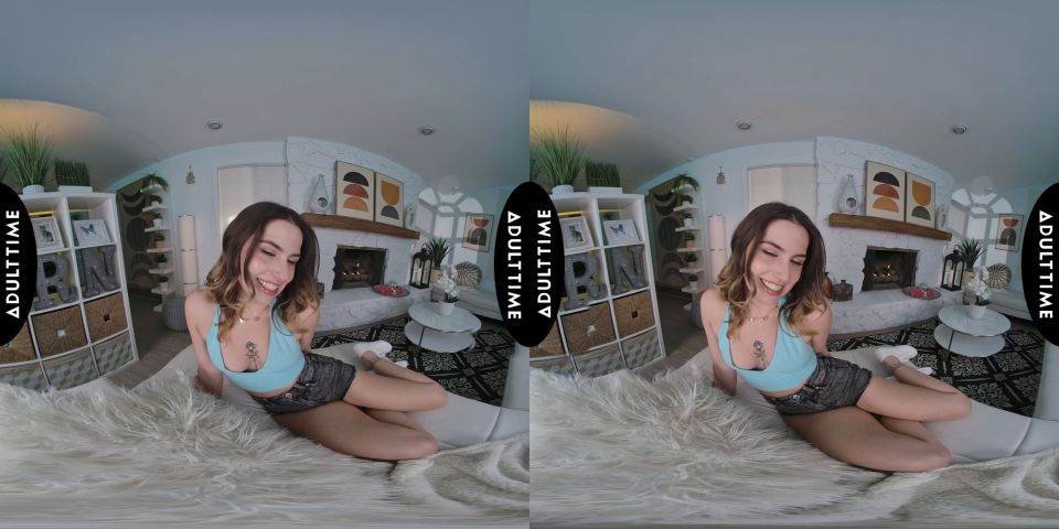 UP CLOSE VR  POV MULTIPLE QUIVERING ORGASMS With Natural Hottie Chanel 