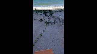 Milf Argentina Se Deja Coger Toda En La Playa 1080p-8