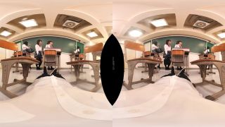 Konishi Marie, Fujinami Satori, Kaise Anju DSVR-443 【VR】 VR That Can Be A Girls School Toilet In A World Without A Toilet - JAV-6