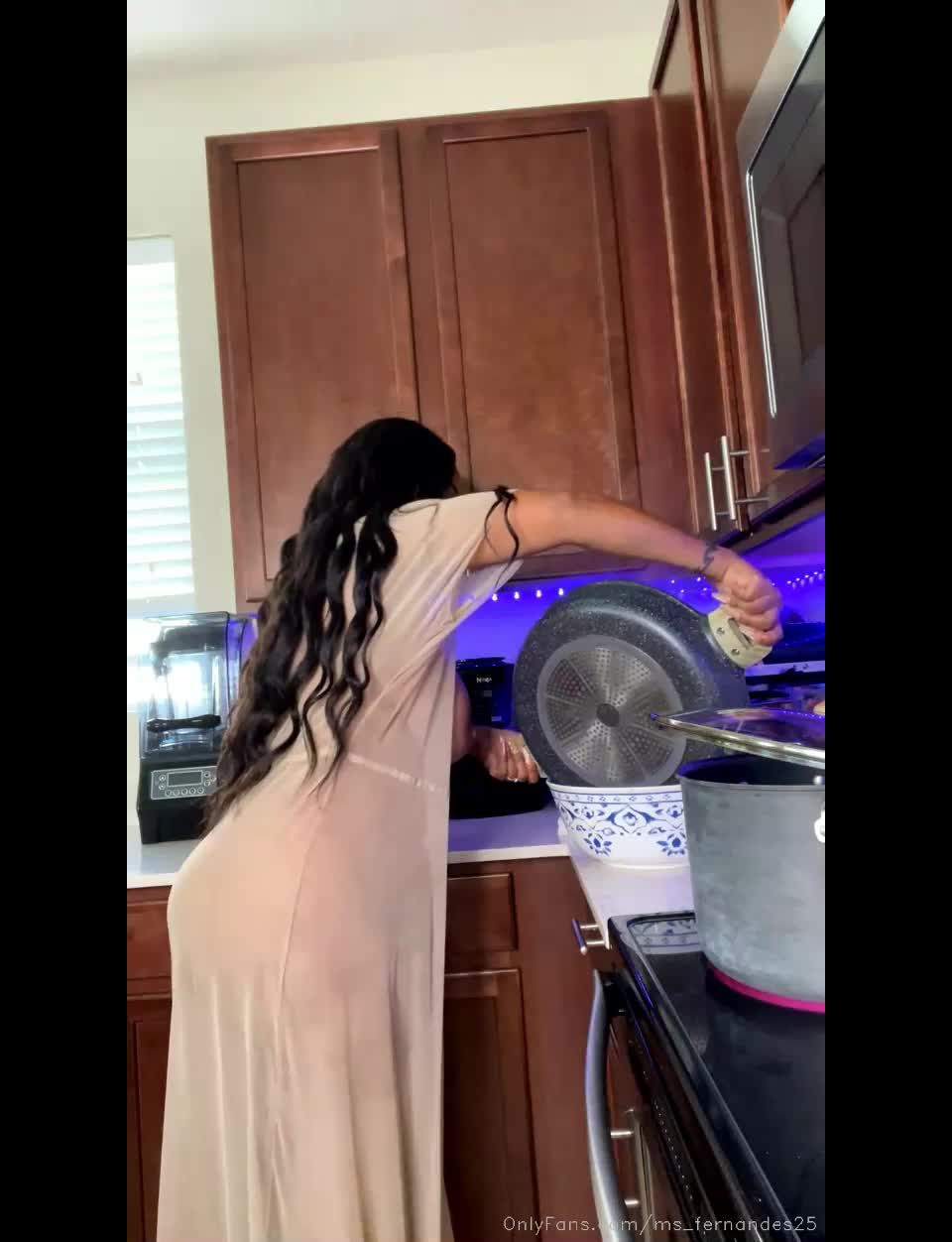 Onlyfans - Ms_fernandes25 - Stream started at      pm - 27-11-2021