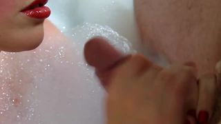 Alexandra Grace – bubblebath red lips swallow-5