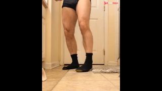 HAIRY MUSCLE STUD FLEXING AND CUMSHOT COMPILATION-2