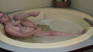 adult clip 33 amateur lesbian strapon amateur porn | DitsyDaisy - Bathtub Masturbation  | young-7