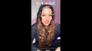 giaisabellaxx H265 2022-07-07 nothing to see here just a special chatty vlog for all my sad dads n lonely boys  if-1