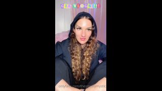 giaisabellaxx H265 2022-07-07 nothing to see here just a special chatty vlog for all my sad dads n lonely boys  if-8