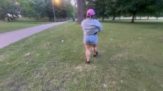 JohnandPamela - CULONA MILF GORDITA CULO GRANDE EN EL PARQUE CULO GORDO ME CHUPA LA VERGA Y YO A ELLA CULONAS LATINA-2