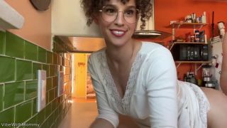 4-20 Min Horny Vlogger Stepmom Fucks College Guy-7