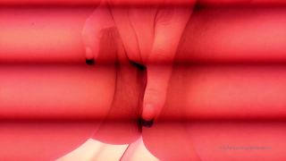 MEGA-FANS - syrendemerxxx-25-07-2019-46312151-What do you do while tanning  I do this...and trying to be quiet  Lol ППП-6