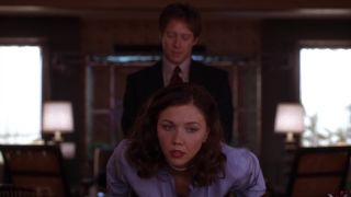 Maggie Gyllenhaal – Secretary (2002) HD 1080p!!!-3