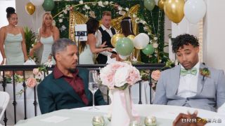 Savanah Storm & Brandy Salazar's Photo Booth Fuck FullHD 108-1