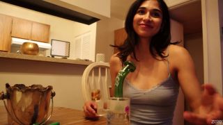 zishy reina rae tease-5