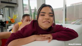 [GetFreeDays.com] Summer Col Slutty Student Fucks MomS Trainer Crush 3d porn hardcore-1