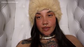 Brunette pendeja argentina caprichosa te humilla a vos, y a tu novia por manicero y cornudo-3