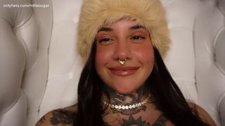 Brunette pendeja argentina caprichosa te humilla a vos, y a tu novia por manicero y cornudo-6