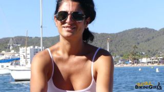 Sofia T – 36yo – Wet T-Shirt-0