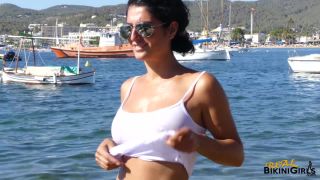 Sofia T – 36yo – Wet T-Shirt-4