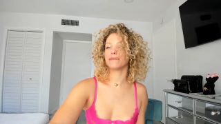 Erotic Webcam Seduction: Solo Posing & Sensual Teases-2