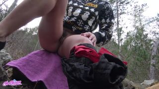 I Touch Myself In The Forest, I Make Myself Cum And Squirt Far Away 1080p-4