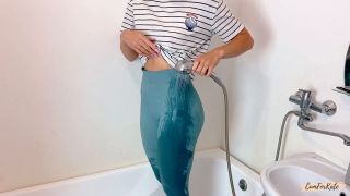 Cum For Kate - Wet leggings and a wet T - shirt in the bathroom - Soaked panties-2