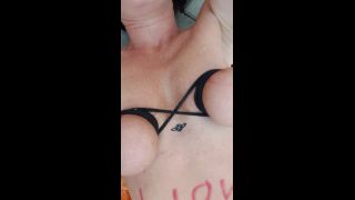 [K2S.CLUB] JulieEroticDress - MILF Zittert Minutenlang Vom Orgasmus - FullHD 1080P-9