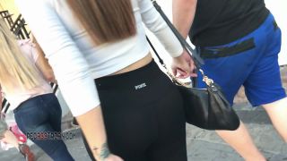 CandidCreeps 759 Latina Public Butt Grande Culo Yoga Pants Vo-7