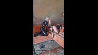 Video Mistress Mercy (@mistressmercyxoxvip) CLIP  1100hjsj00w8seawg...-0