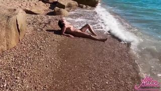 Blowjob Big Dick Stranger And Doggy Sex With Creampie Outdoor After Naked Sunbathing 1080p-0