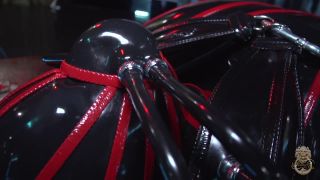 KatesPalace – Rubber Enclosed 1-6