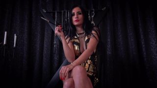 Lady Amira - Elegant Smoking - Smoking-1
