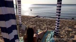 WHO WANTS TO WATCH BY ANA_B ............................................ 31 MAY  2025.-2