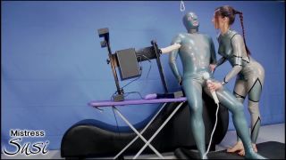 Mistress Susi aka Rubber Lady – Fuckingmachine Mouth Fucking Webcamshow latex -7