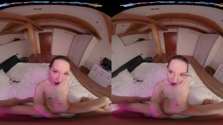 Between Us - Kate Quinn Oculus Go 4K-6