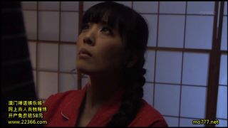 Hitomi's Hidden Desire: Afternoon Sleep Secrets Revealed-4