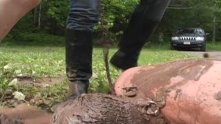 Muddy boot bitch - Goddess Brianna, Leah.-4