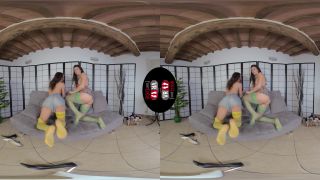free adult video 26 lisa ann fetish Wonderfully – Gorgeous Thena And Lilian Play With Each Others Feet, dirty talk on femdom porn-3