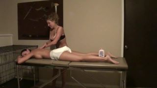 DiaperedonlineAmber Nikki Amber Massages Nikki Diapered-3