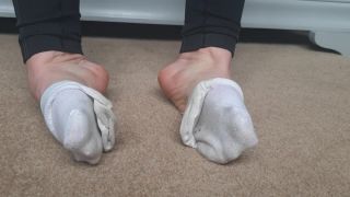 Queengf90(01 04 2020) Smelly home work out socks one week of workouts-0