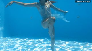 Bonnie sexy tight petite nette pornstar swimming bikini porn f....-2