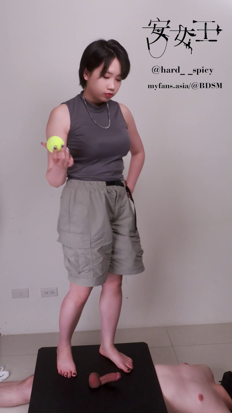 [K2S.CLUB] Mistress Ann - Full Weight Ball Stomping! Tennis Ball vs. Testicles - FullHD 1080P
