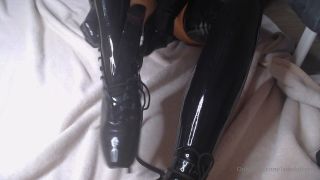 Sheath Pants and Ballet Boots.-2