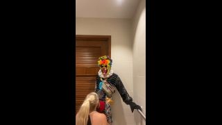 Lila Lovely Lila Lovely, GIbbyTheClown - 2021 - Bathroom break W Lila Lovely-3