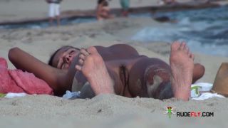 Blowjobs and sex on a naturist plage-7