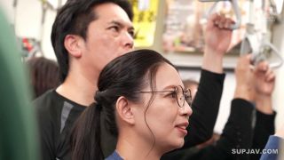 Reducing Mosaic DANDY-974 「えっ！おばさんの私が？！」我が子の前で触られ必死に抵抗するも愛液を垂れ流し絶頂が止まらない巨尻母VOL.4-6