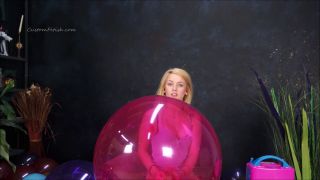Custom Fetish - Amber Compares More Balloons - Fetish-2