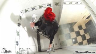 Latex Shower Time Download New Porn Video Fast Mode or Watch-1