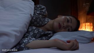 Reducing Mosaic JUR-015 都会の喧騒を離れた旅先で 偶然出会った人妻・かんなさんと… ゆきずりの中出し温泉交尾 藤かんな-1