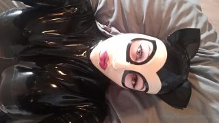 Morticia Fox () Morticiafox - have a nice evening guys i enjoy myself in latex in my bed meow sexy new video is c 01-06-2021-5