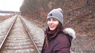 Train Tracks Blowjob 1080p – LJFOREPLAY | outdoor public blowjobs | blowjob blowjob hd porn video-2