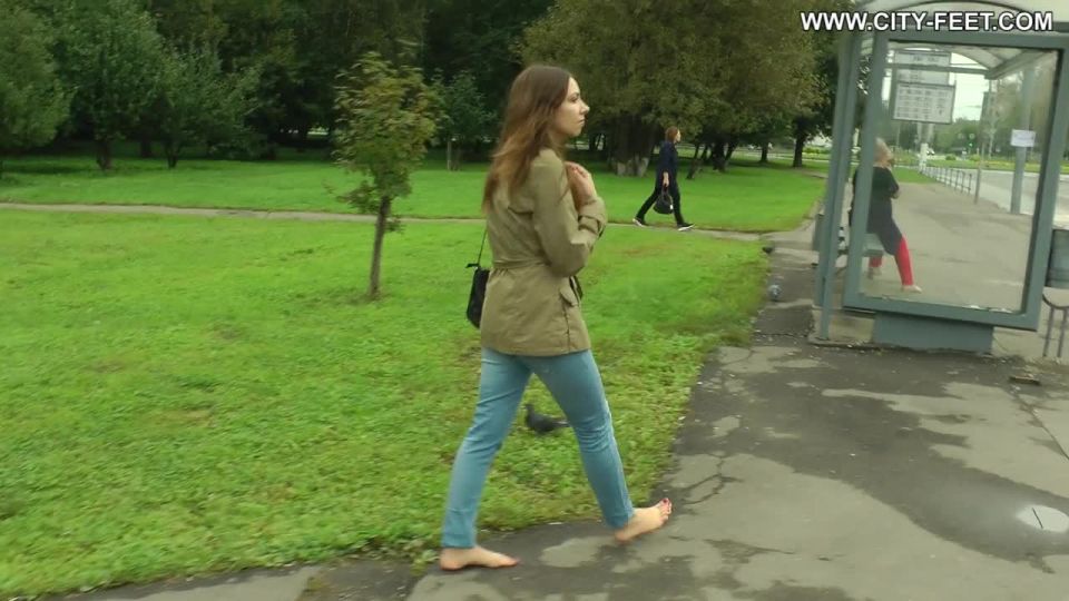 Bare Feet In The City Video - Sveta F 2018-04-02 - [Feet porn]